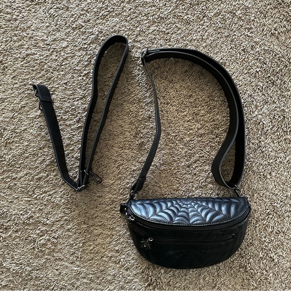 Foxblood Web Fanny Pack - Picture 5 of 8
